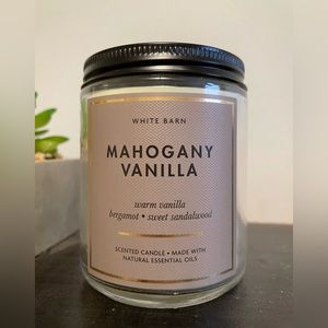 BATH AND BODY WORKS single wick candle